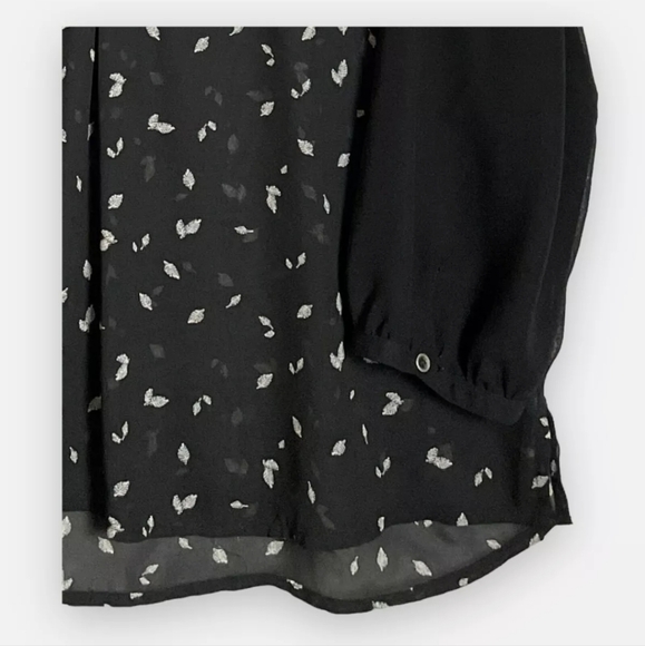 Maurices Womens Size 3x Sheer Overlay Long Sleeve Top Black White Leaf Pattern - Picture 2 of 7